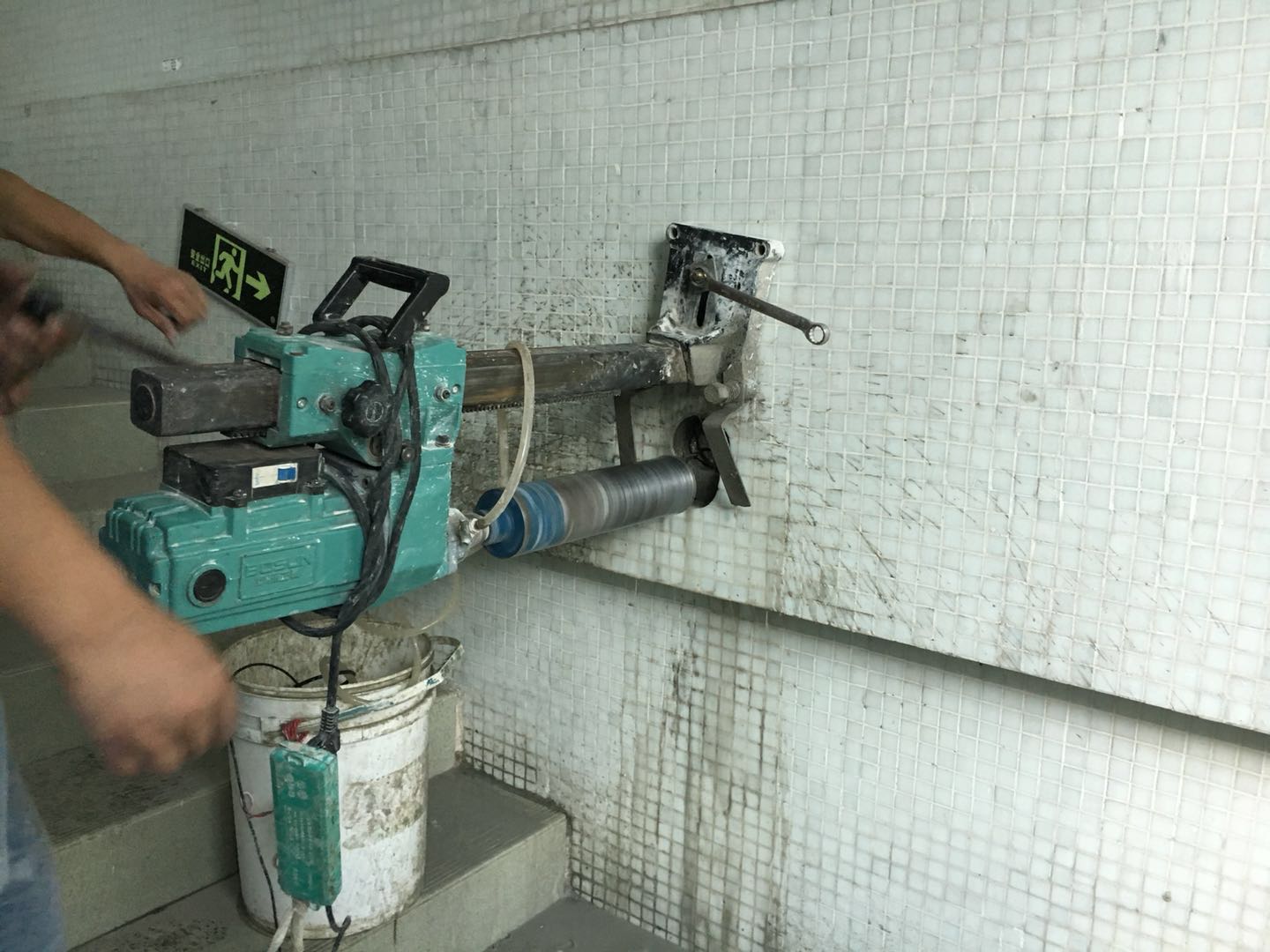 1536105077998050.jpg 829741232043889237.jpg