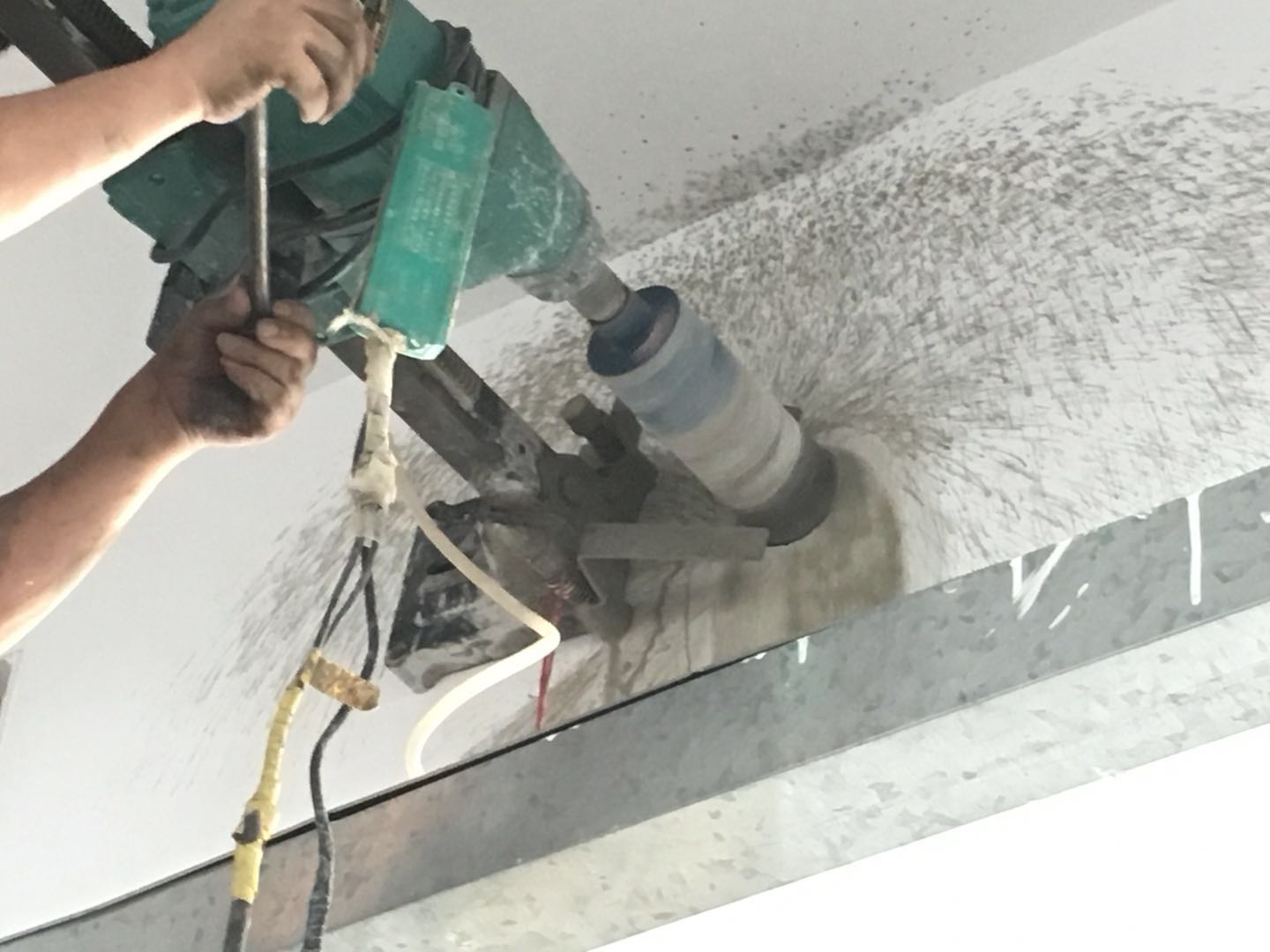 1536755442940974.jpg 267853567466298959.jpg