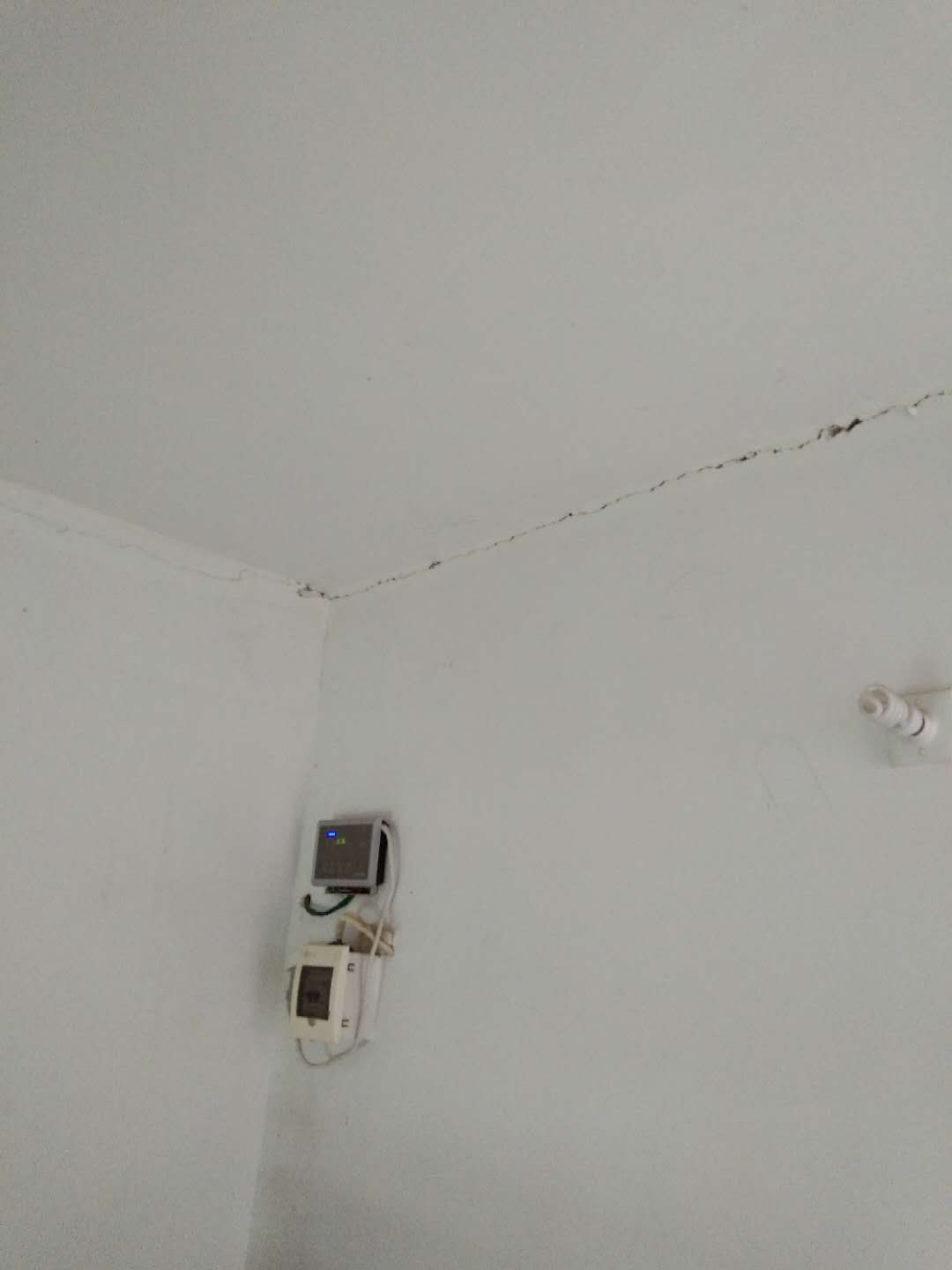 1539180714296745.jpg 691837959156766811.jpg