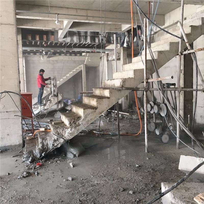 1540109582777999.jpg 1532079353391.jpg