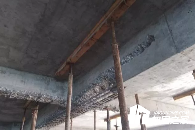 某工程梁柱質量事故進行加固方案