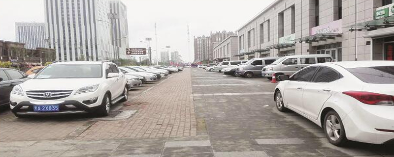 車不讓進小區能報警嗎