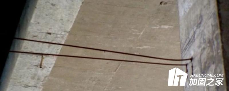 結(jié)構(gòu)實體鋼筋保護層厚度檢驗構(gòu)件的選取應(yīng)均勻分布，并應(yīng)符合下列規(guī)定