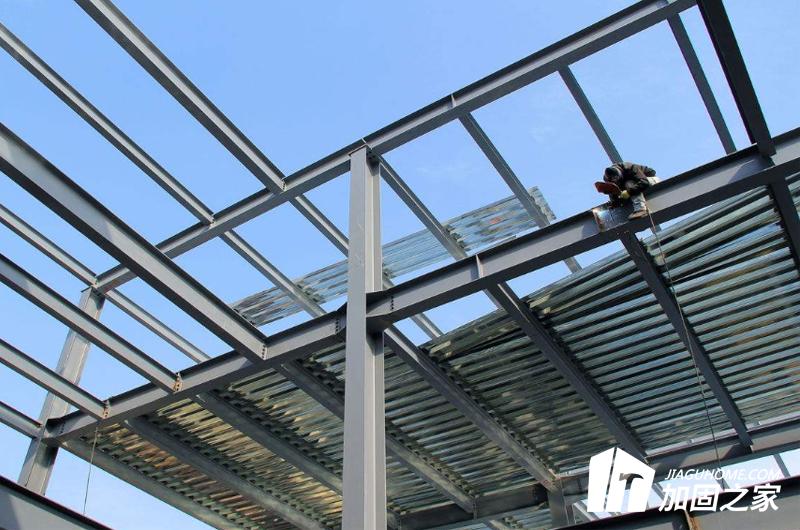 確立鋼結(jié)構(gòu)加固方案前,應(yīng)搜集下列原材料