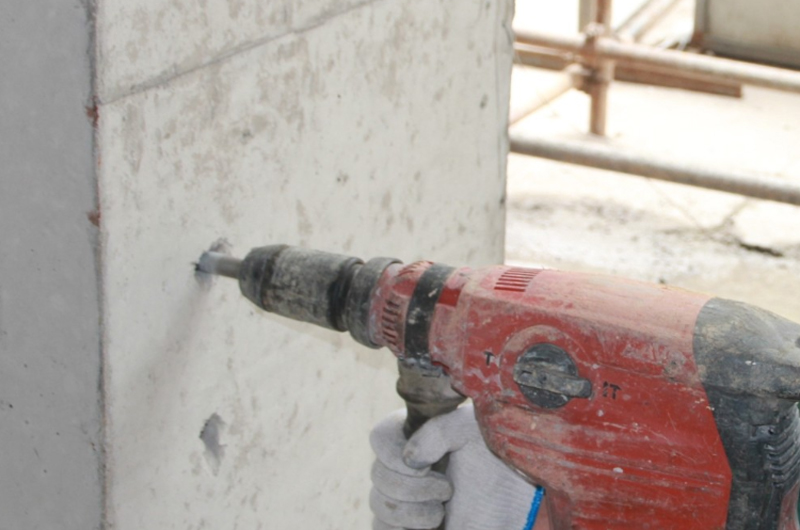 植筋膠使用過(guò)程中孔洞清理重要嗎?